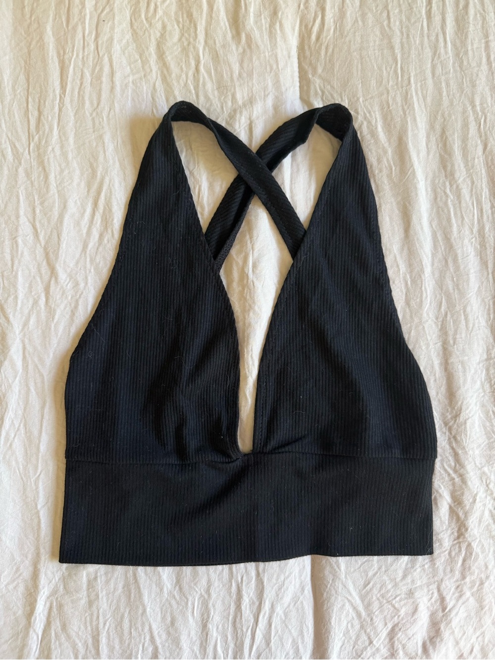 SHEIN Black Ribbed Cross-Back Halter Bralette